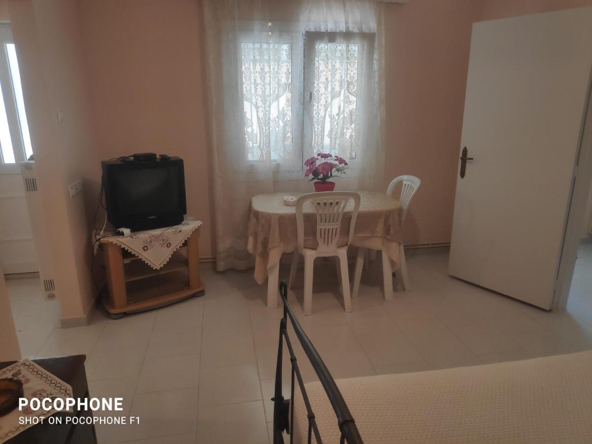 Κεντρικό, Άνετο Και Ζεστό Διαμέρισμα Kamena Vourla Exterior photo